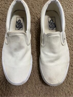 Vans woman Slip-On Canvas Sneakers in Off-White